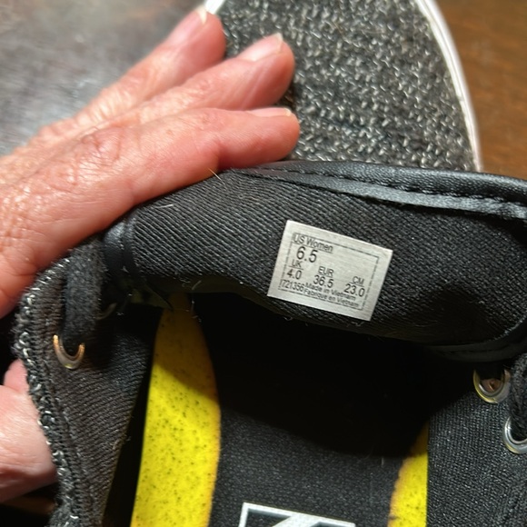 💕👟Woman’s Vans👟💕 - Picture 7 of 7